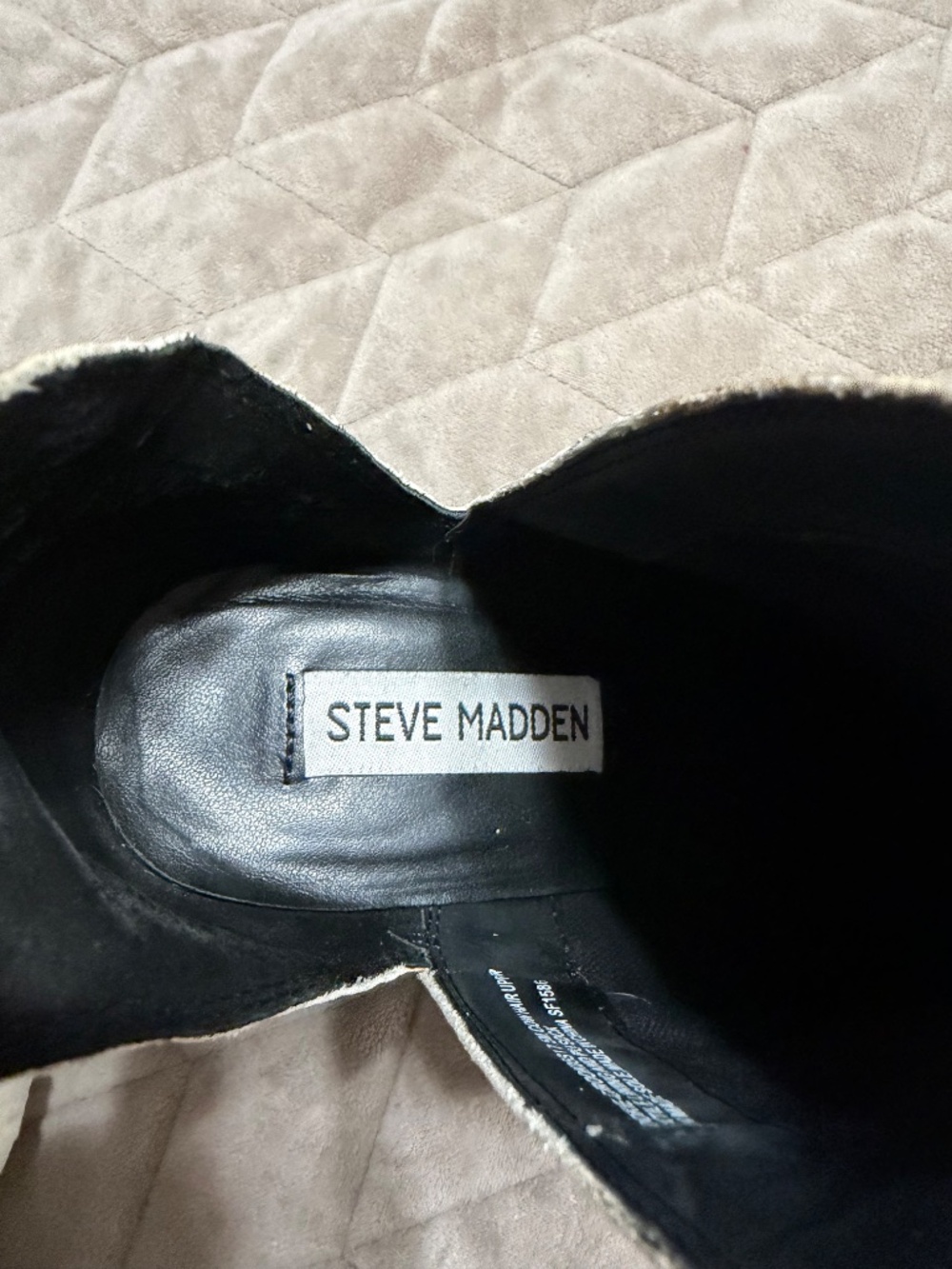 Steve Madden Cow print booties size 7.5 - Picture 4 of 5